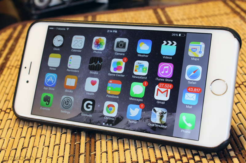 Illustration for article titled iPhone 6 Plus Review: The Best Tablet I've Ever Used
